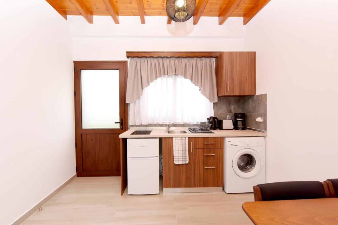 Paraskevi Luxury Apartments Kattavía Extérieur photo